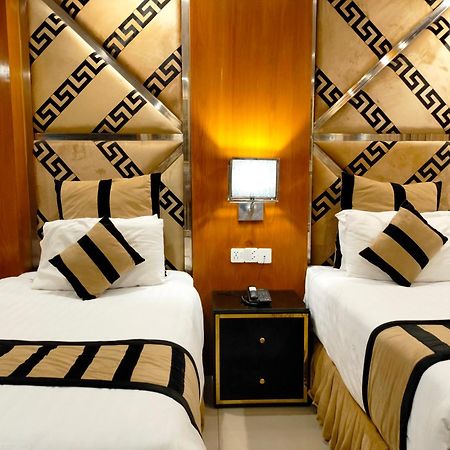 Hilton Suites Лахор Экстерьер фото