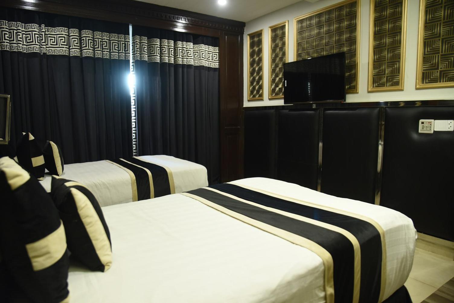 Hilton Suites Лахор Экстерьер фото