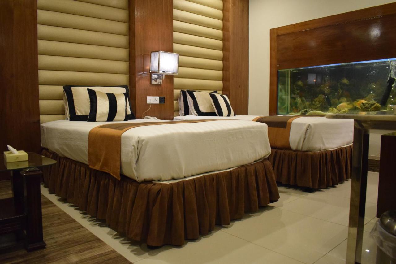Hilton Suites Лахор Экстерьер фото